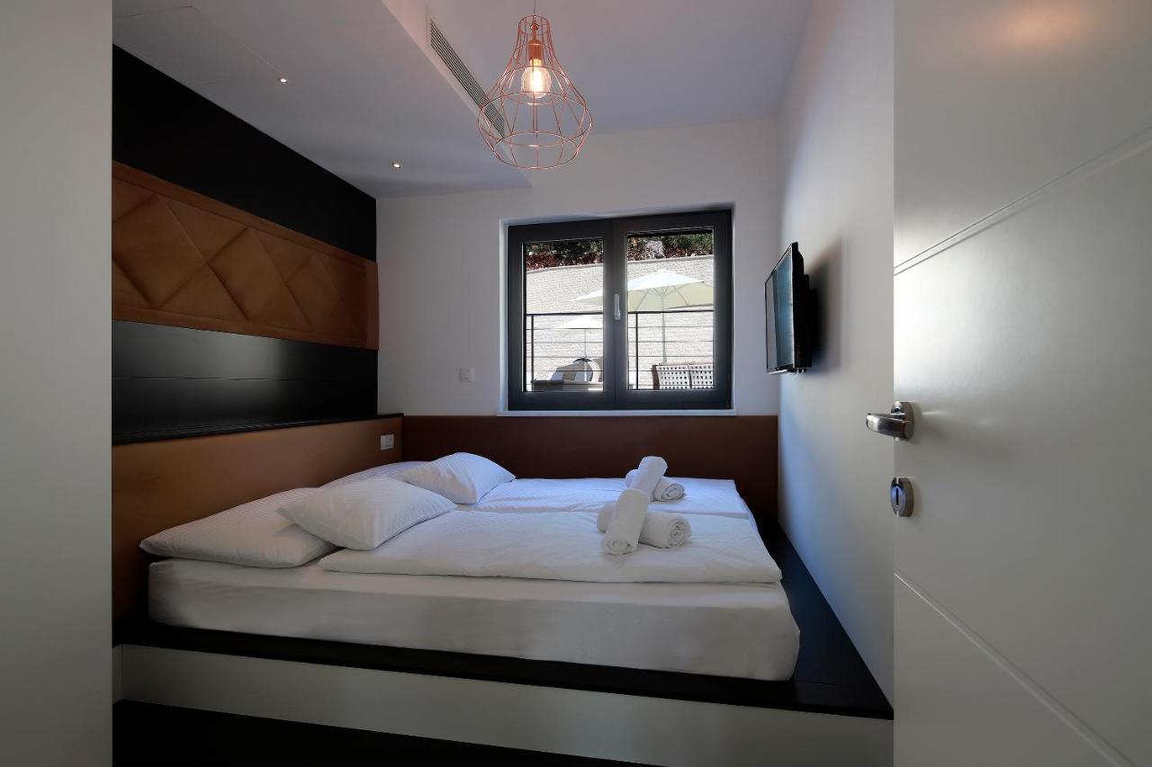 Apartment Modena Maris-heated Pool-grill-relax-jacuzzi *