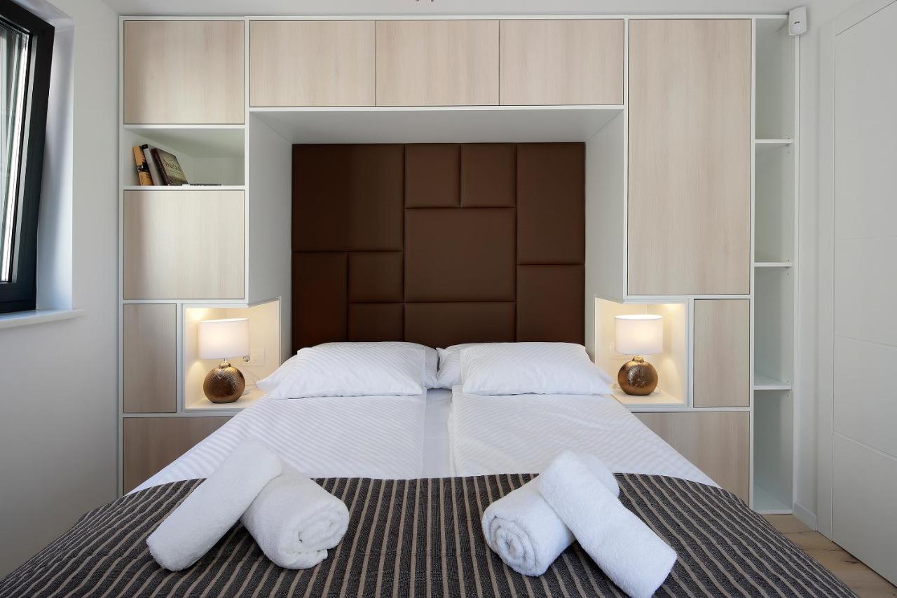 Modena Maris-heated Pool-grill-relax-jacuzzi Apartment
