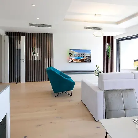 Modena Maris-Heated Pool-Grill-Relax-Jacuzzi Apartments Icici Exterior photo