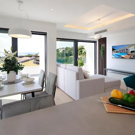 Modena Maris-Heated Pool-Grill-Relax-Jacuzzi Apartments Icici Exterior photo