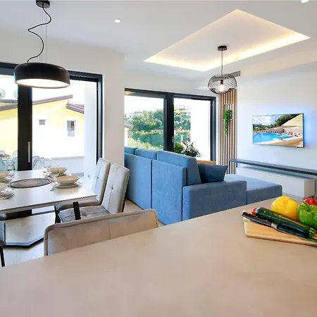 Modena Maris-Heated Pool-Grill-Relax-Jacuzzi Apartments Icici Exterior photo