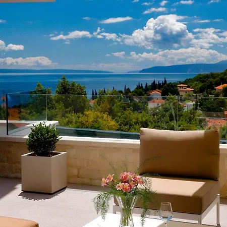 Modena Maris-Heated Pool-Grill-Relax-Jacuzzi Apartments Icici Exterior photo