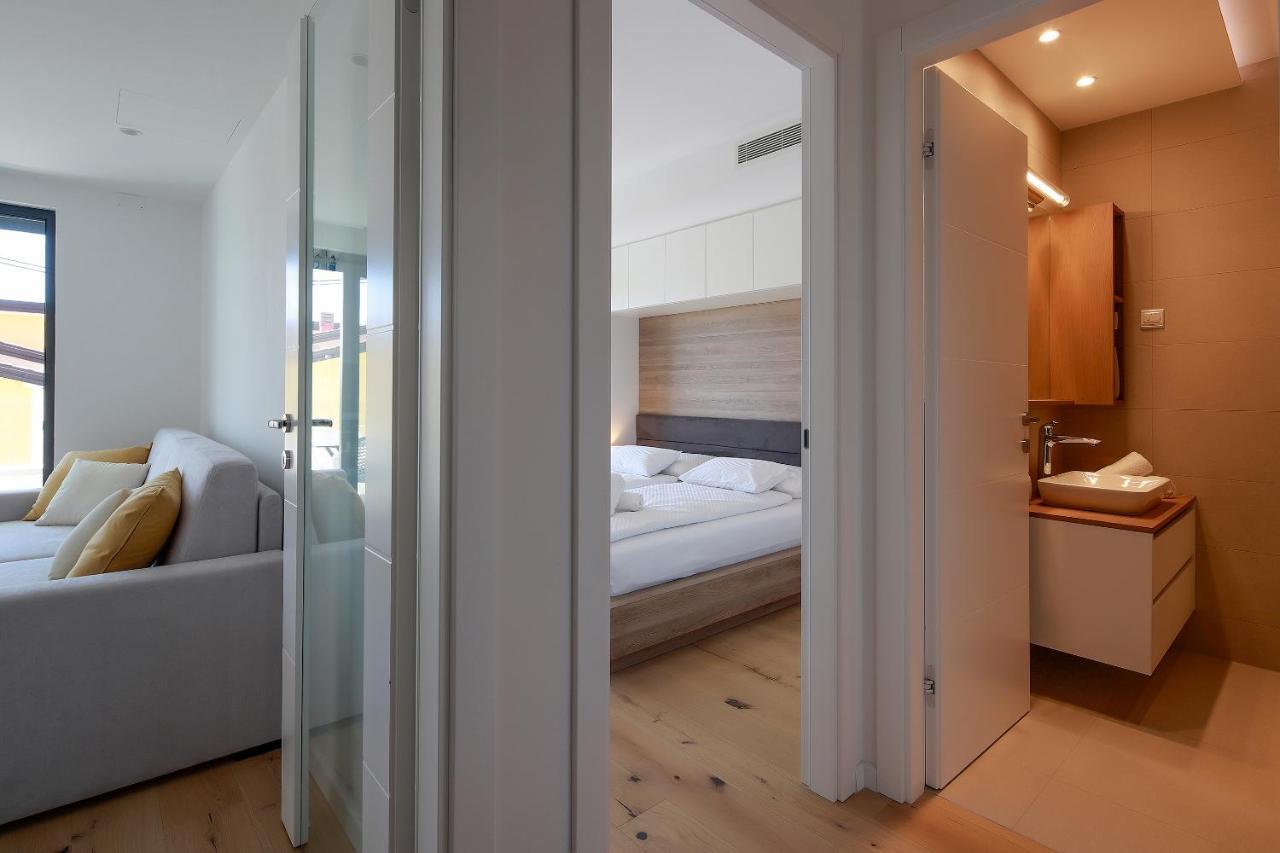 Modena Maris-heated Pool-grill-relax-jacuzzi Apartment Icici