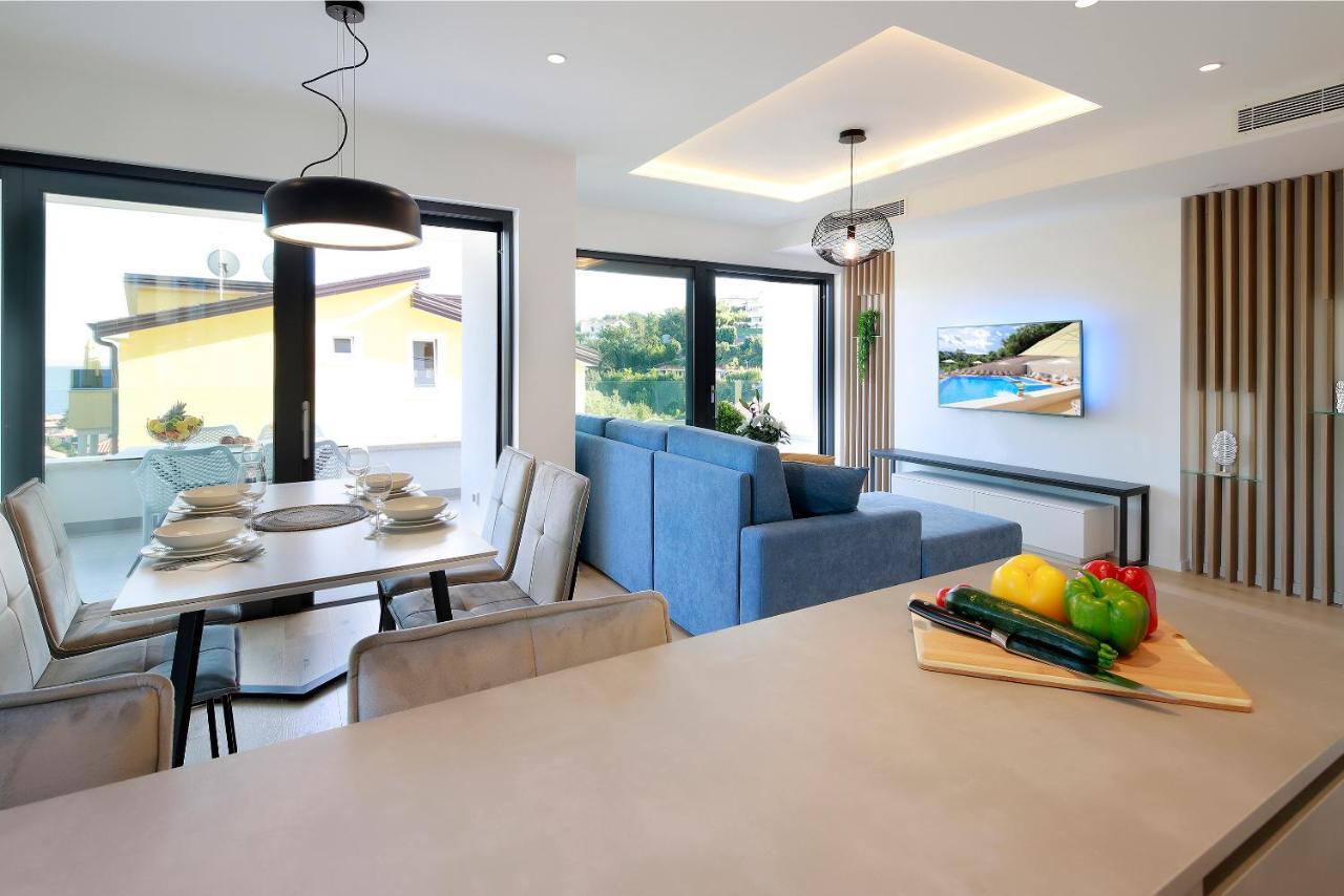 Modena Maris-heated Pool-grill-relax-jacuzzi * Icici