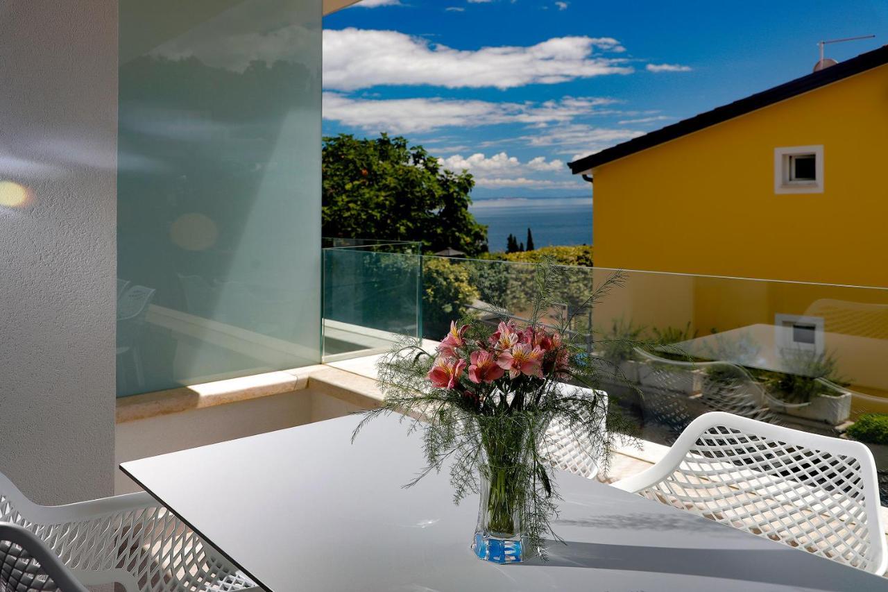 Apartment Modena Maris-heated Pool-grill-relax-jacuzzi *